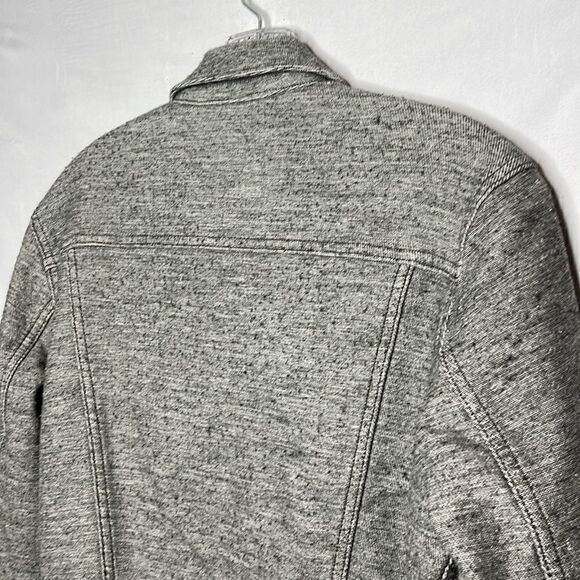 Levi’s Grey Soft Sherpa Trucker Jacket. Size Small. - Picture 6 of 11